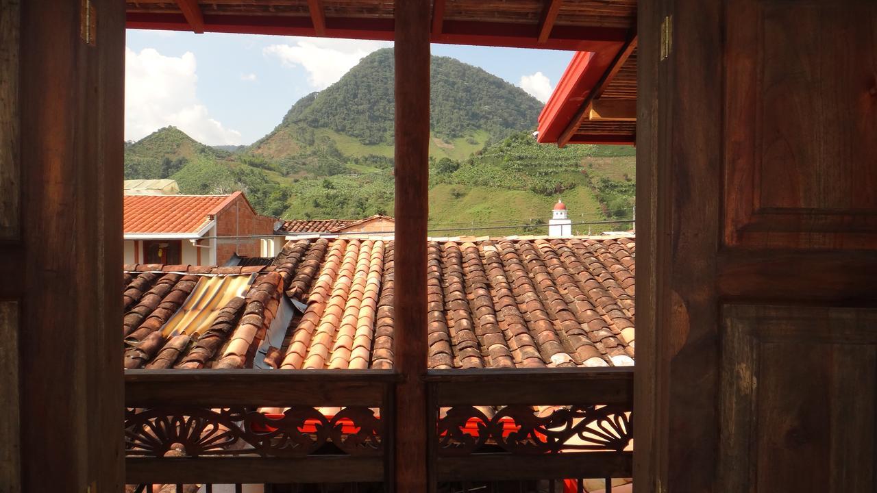 Sergeant Pepper'S Hostel Jardín Exterior photo
