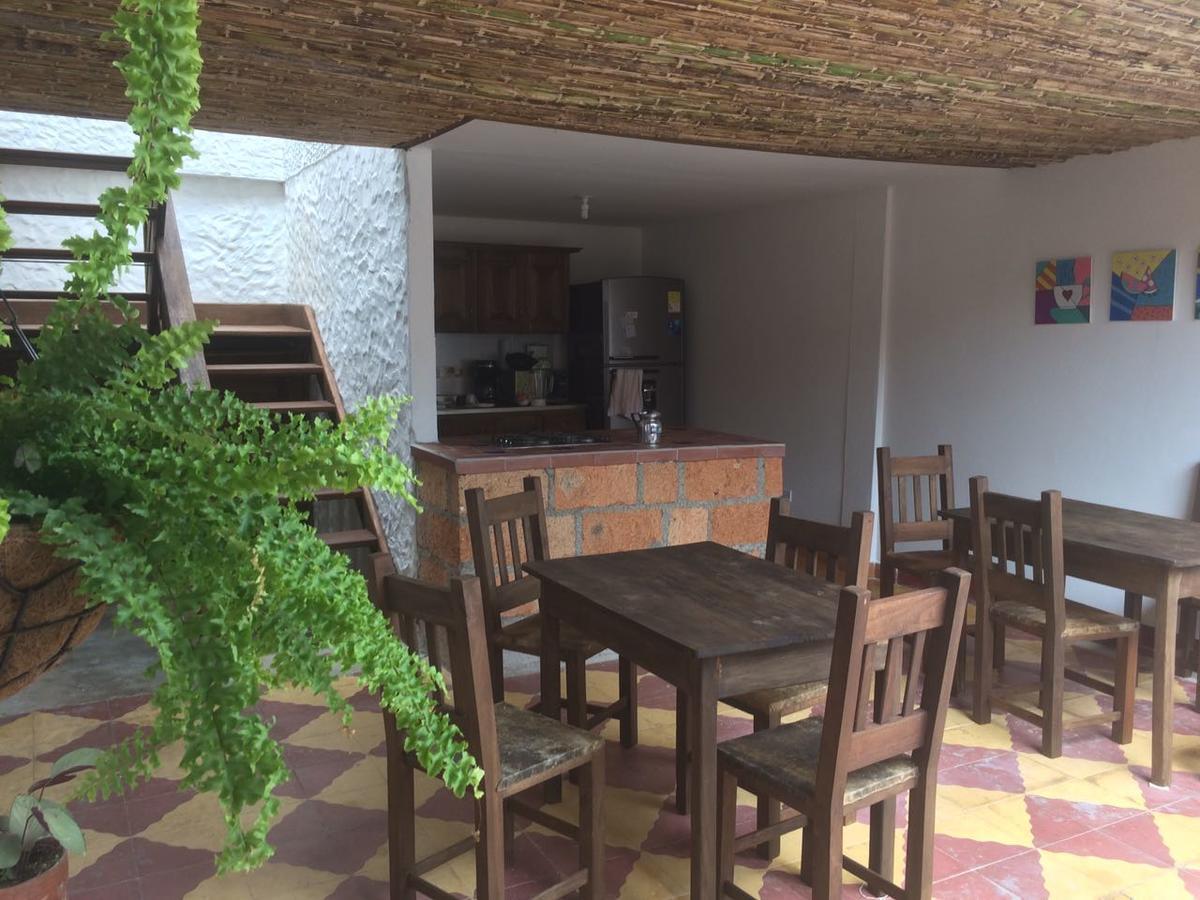 Sergeant Pepper'S Hostel Jardín Exterior photo