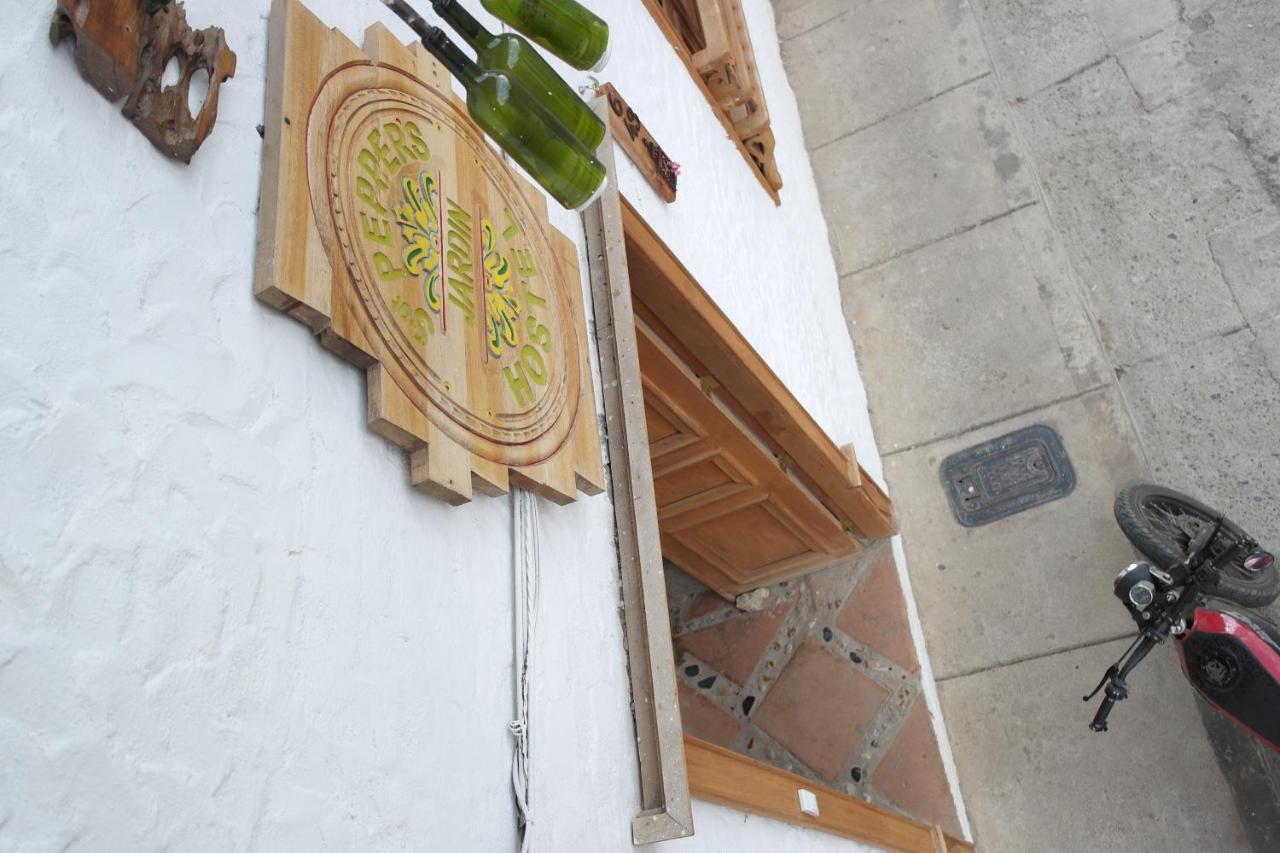 Sergeant Pepper'S Hostel Jardín Exterior photo