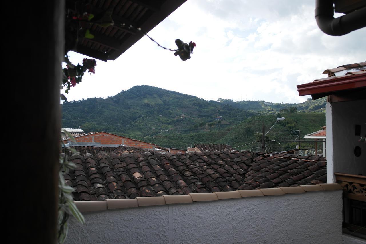 Sergeant Pepper'S Hostel Jardín Exterior photo